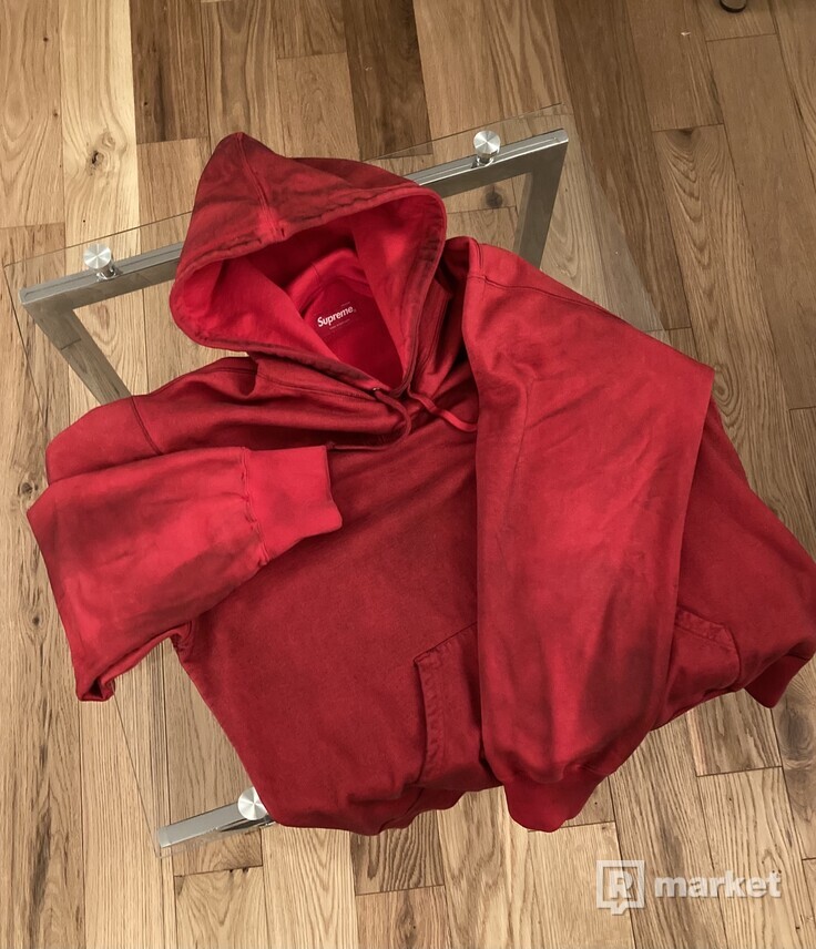Supreme Spray Hooded Sweatshirt Red | REFRESHER Market