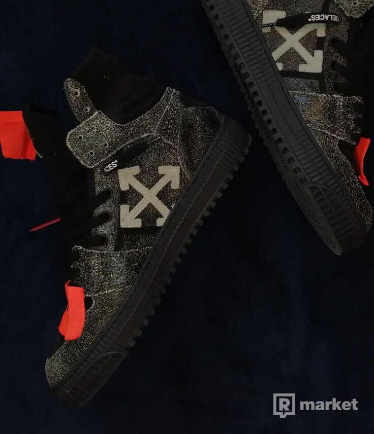 OFF WHITE SNEAKERS