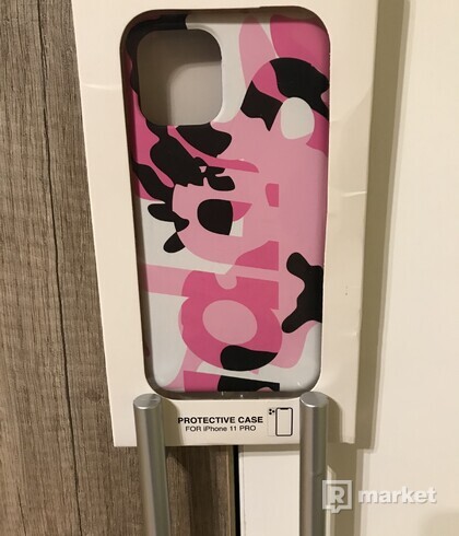 Supreme 11 pro iPhone camo (pink) case