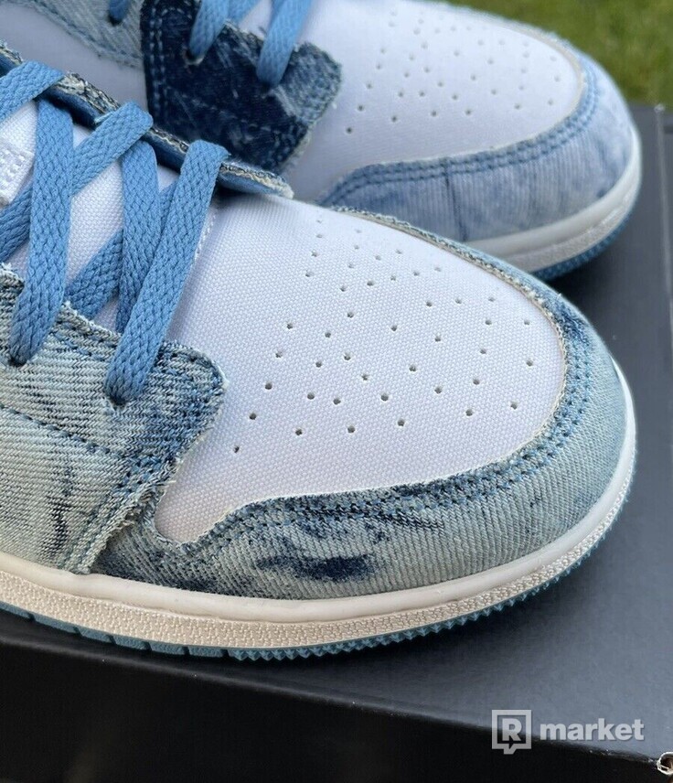 Nike Air Jordan 1 Low "Washed Denim Blue"