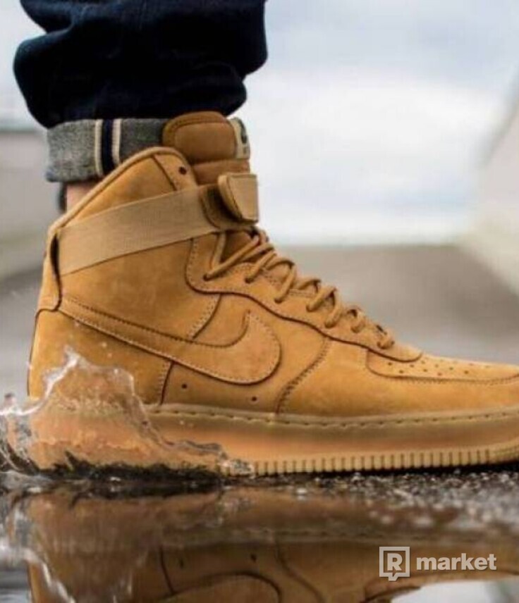 Nike  Air Force 1 High Flax (2017)