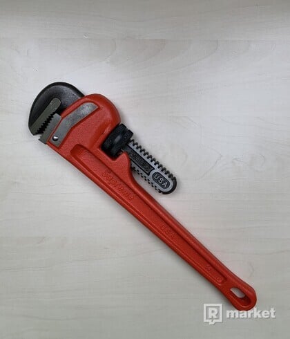 Supreme pipe wrench