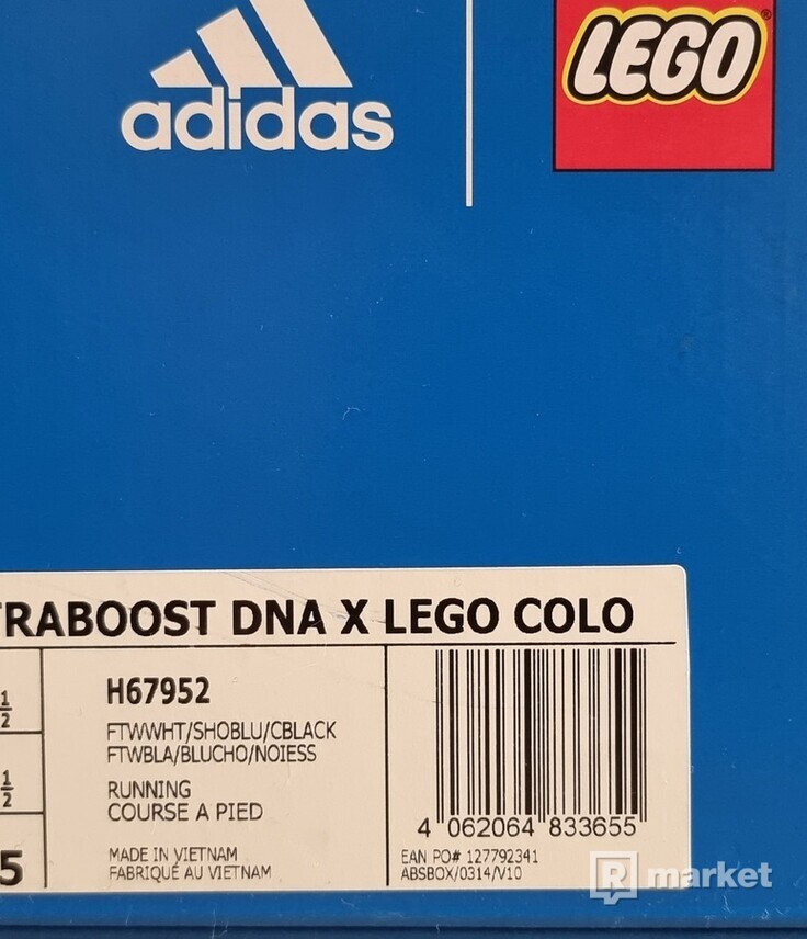 Ultraboost DNA x LEGO