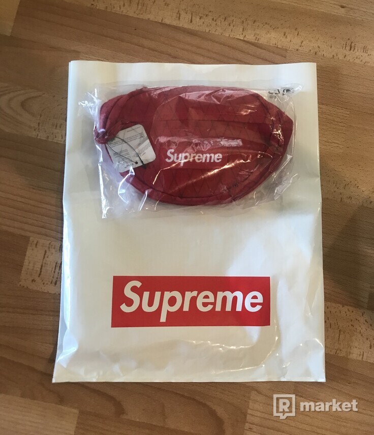 Supreme waist bag red F/W 2018