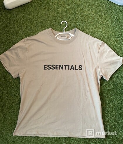 Essentials T-Shirt