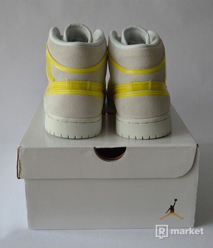 Nike Air Jordan 1 Opti Yellow