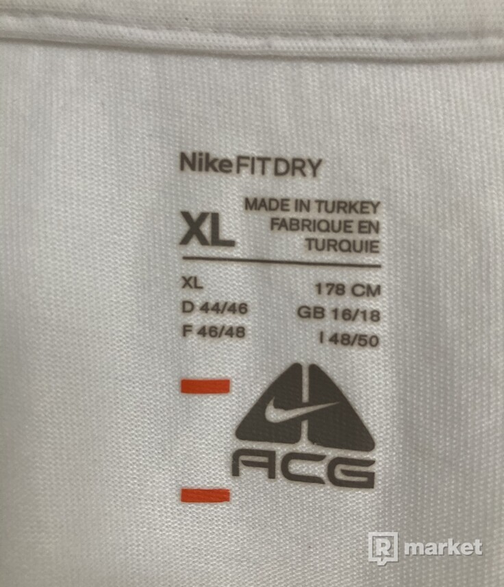 Nike ACG tričko