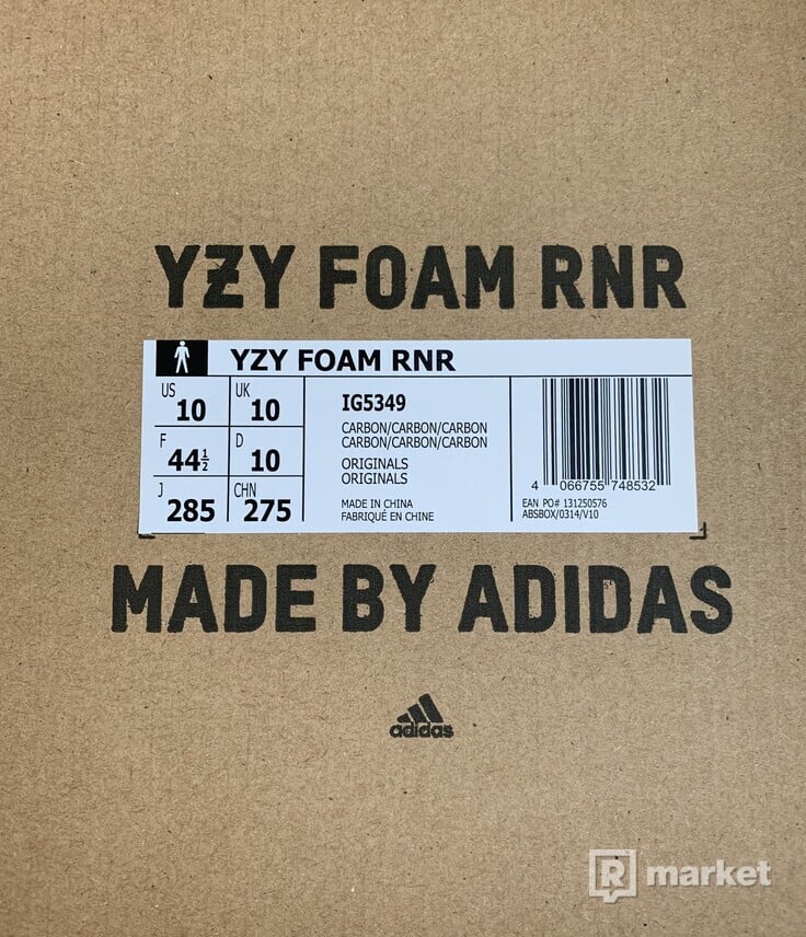 Adidas Yeezy Foam RNNR “Carbon”