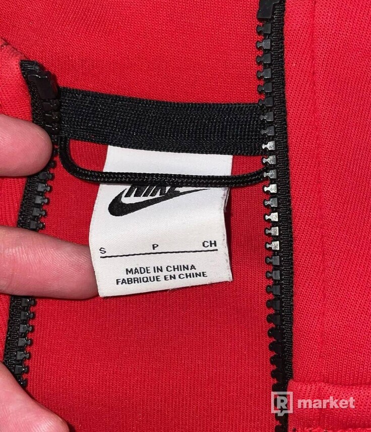 Nike techfleece Red