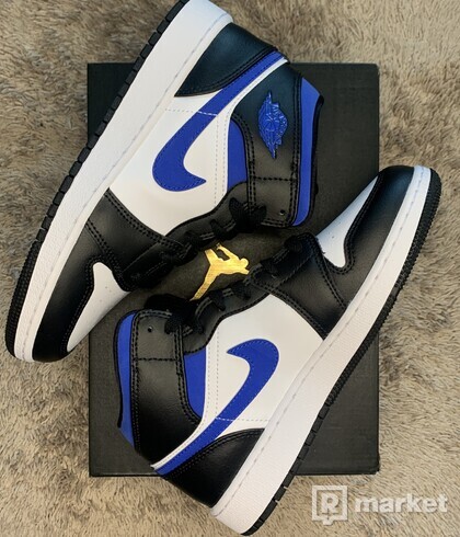 Nike Air Jordan 1 MID Racer Blue