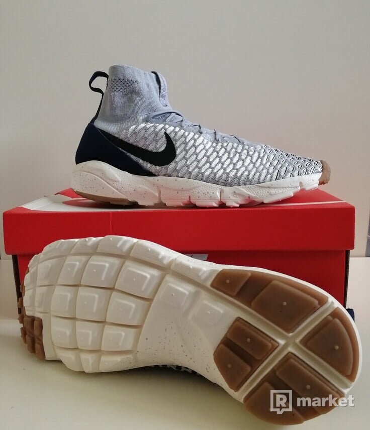 NIKE AIR FOOTSCAPE MAGISTA FLYKNIT