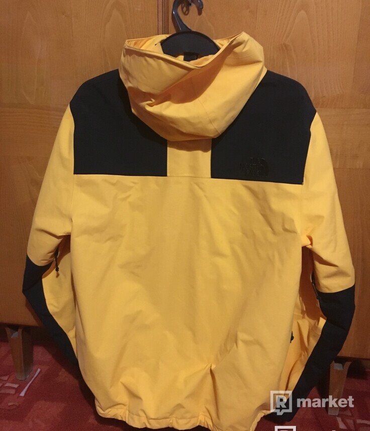 The Norht Face 1985 Limited Mountain Jacket, yellow
