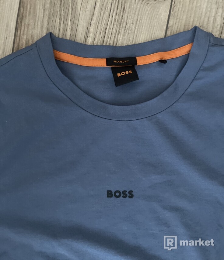 Hugo Boss pánske tričko tmavomodré