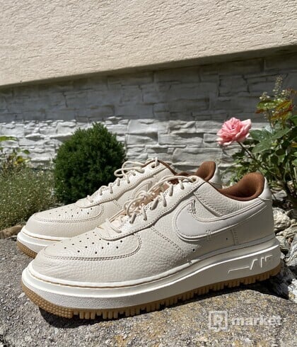 Nike Air Force 1 Low Luxe (White/Beige)