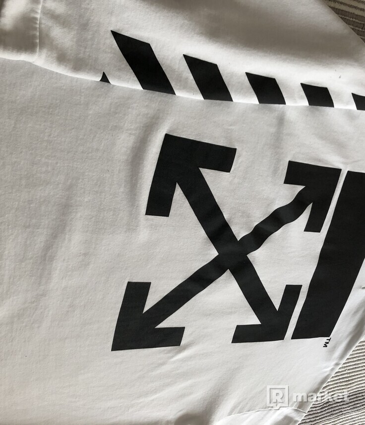 OFF WHITE CUT OFF HOODIE