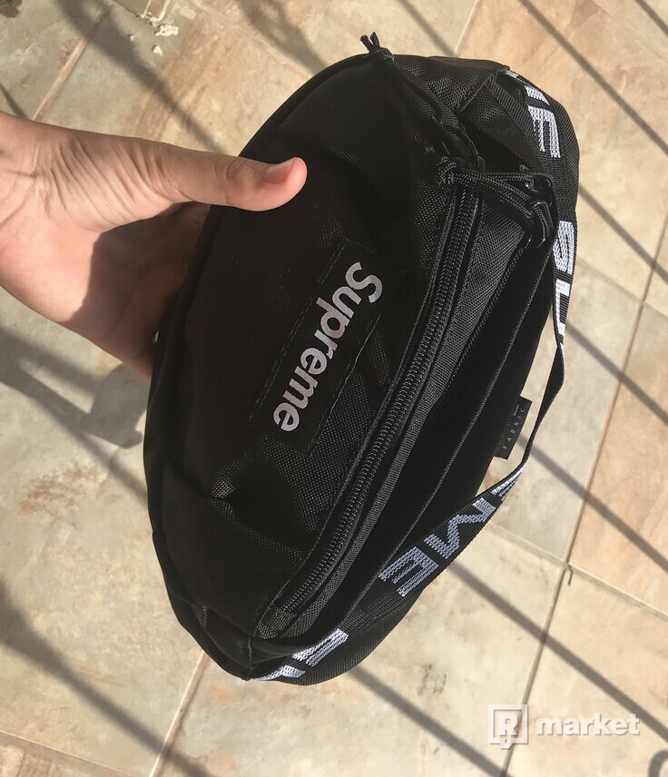 Supreme SS18 waist bag