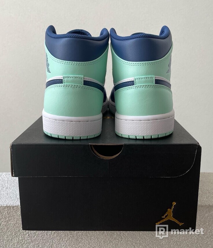 Nike Jordan 1 Mid Mint