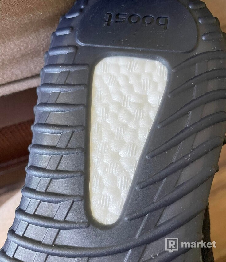 Adidas Yeezy 350 V2 Onyx 46 1/3